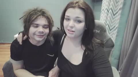 sheril_belton online show from November 9, 2025, 4:05 pm