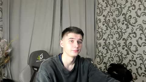 Max online show from November 8, 2025, 7:23 pm