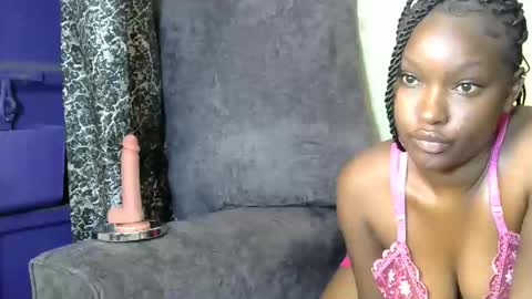 Snapshot of sherry_comet chatting on December 4, 2025, 11:46 pm sherry online show from December 4, 2025, 11:46 pm