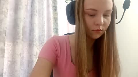 Lisa online show from November 29, 2025, 6:16 am