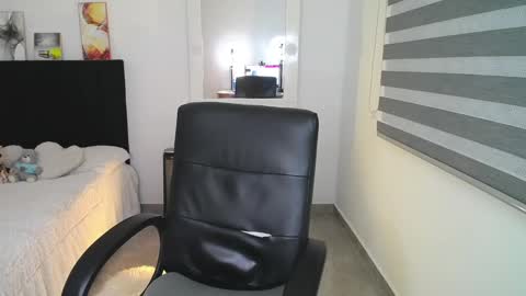 Sheryl Stone2 online show from February 4, 2025, 6:25 am