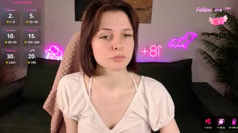 Vivi online show from November 15, 2025, 11:18 am