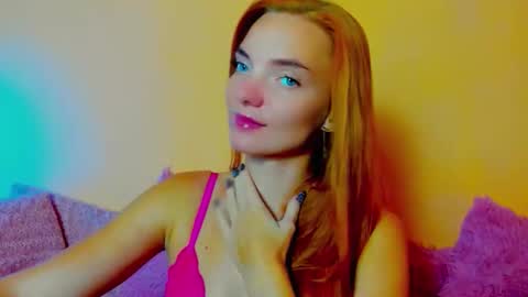 Alexis online show from October 4, 2025, 6:06 pm