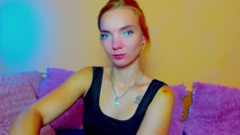 Alexis online show from October 14, 2025, 8:20 pm