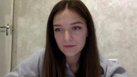 Jesica online show from October 13, 2025, 6:41 pm