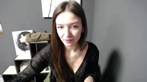 Snapshot of shining_pearl chatting on May 4, 2026, 5:58 am Jesica online show from May 4, 2026, 5:58 am