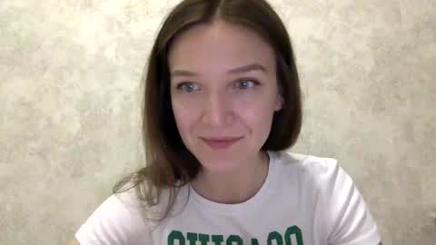 Snapshot of shining_pearl chatting on June 8, 2026, 6:41 pm Jesica online show from June 8, 2026, 6:41 pm