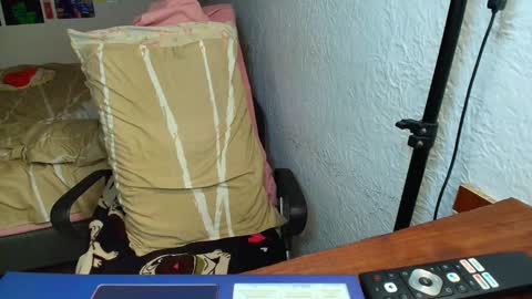 Snapshot of shinji18 chatting on January 5, 2025, 4:04 am Shinji online show from January 5, 2025, 4:04 am