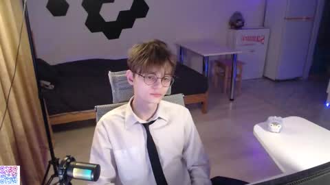 Snapshot of shiromy_ chatting on November 29, 2025, 6:11 pm shiromy_ online show from November 29, 2025, 6:11 pm