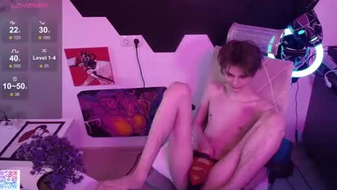 Snapshot of shiromy_ chatting on June 10, 2026, 5:45 pm shiromy_ online show from June 10, 2026, 5:45 pm
