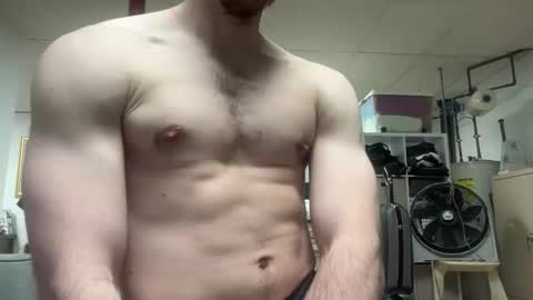 shirtlesshunk15 online show from March 27, 2026, 8:52 pm