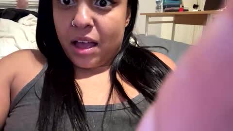 shortgalsquirts online show from June 6, 2026, 8:08 am