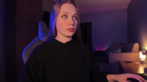 Snapshot of shorty_di chatting on December 24, 2024, 4:40 pm Diana online show from December 24, 2024, 4:40 pm