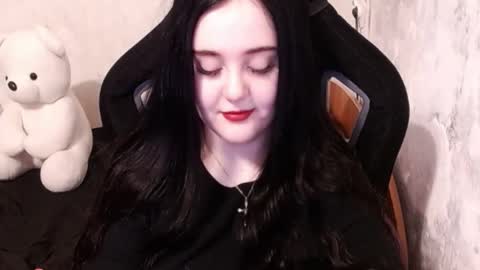 Snapshot of show_for_you chatting on December 18, 2024, 11:24 am show_for_you online show from December 18, 2024, 11:24 am