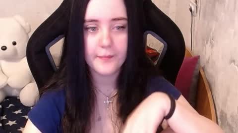 Snapshot of show_for_you chatting on January 22, 2025, 11:01 am show_for_you online show from January 22, 2025, 11:01 am