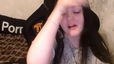 Snapshot of show_for_you chatting on October 21, 2025, 10:49 am show_for_you online show from October 21, 2025, 10:49 am