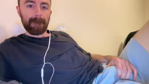 show_jizzness online show from December 4, 2024, 6:39 pm