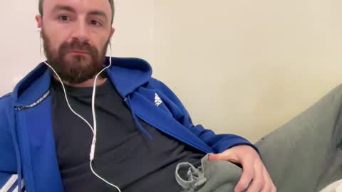 show_jizzness online show from February 2, 2025, 9:02 pm