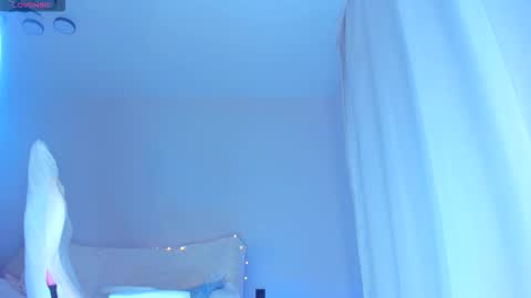 jennywoody online show from October 31, 2025, 2:23 am