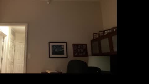 Chicago Guy online show from April 10, 2026, 4:17 am