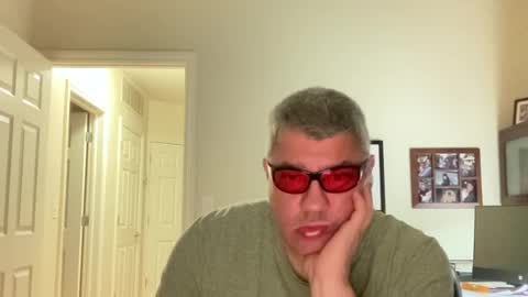 Chicago Guy online show from July 11, 2026, 4:48 am