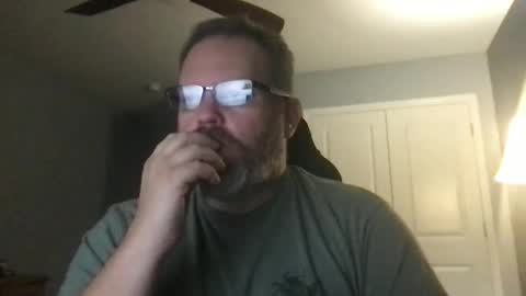 shughes740 online show from October 30, 2025, 12:01 am