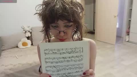 Snapshot of shushencii chatting on October 13, 2025, 4:51 pm Aria online show from October 13, 2025, 4:51 pm