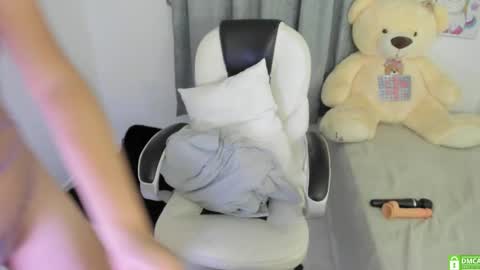 Nahomy online show from January 31, 2025, 6:13 am