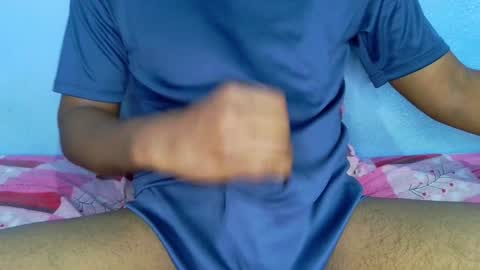 shyeyes online show from December 3, 2024, 1:32 pm