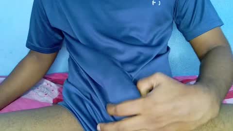 shyeyes online show from December 5, 2024, 1:28 pm