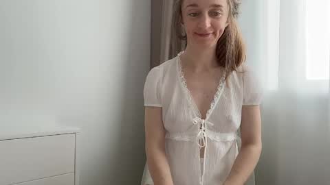 shy_schoolgirl_ online show from May 29, 2026, 12:58 pm