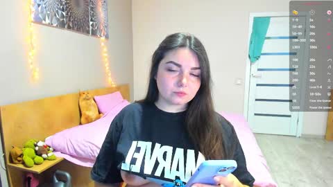 ShyAdalin online show from April 1, 2026, 3:09 pm