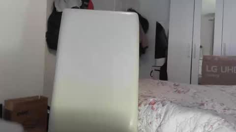 Snapshot of shyboy0533 chatting on October 24, 2025, 6:59 pm shyboy0533 online show from October 24, 2025, 6:59 pm