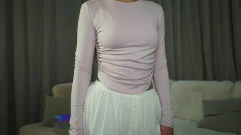 Tanya online show from April 4, 2026, 1:08 pm