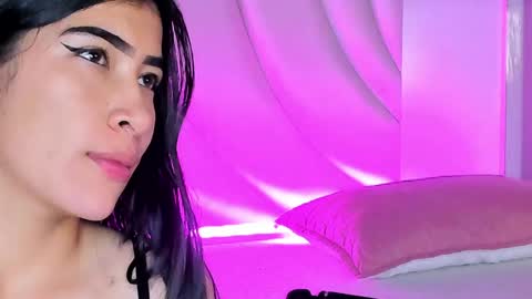 Siara and Zoe tattoo online show from May 15, 2026, 11:45 pm