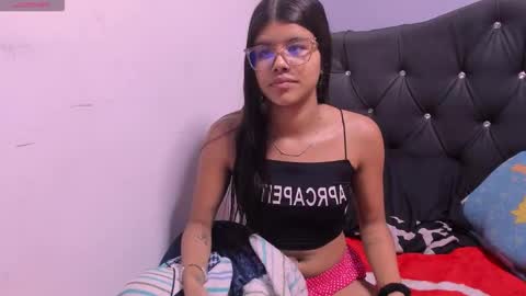 Snapshot of sidney_brownn chatting on March 29, 2026, 2:33 am sidney_brownn online show from March 29, 2026, 2:33 am