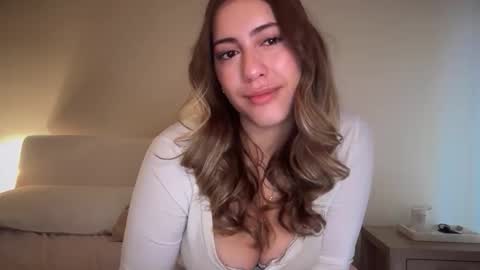 Snapshot of sieena chatting on September 22, 2025, 9:39 pm Siena online show from September 22, 2025, 9:39 pm