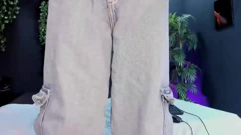 SIENA MORALES online show from February 20, 2025, 8:14 pm