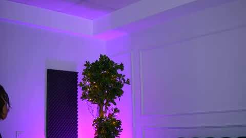 Sienna online show from March 21, 2026, 11:26 am