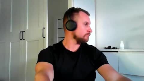 Snapshot of siggurd7one chatting on September 8, 2025, 5:12 pm Orlando online show from September 8, 2025, 5:12 pm