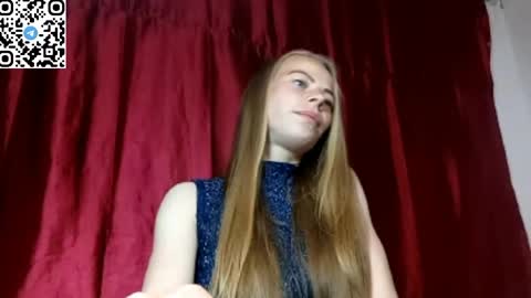 JULIANA online show from May 7, 2026, 7:30 pm