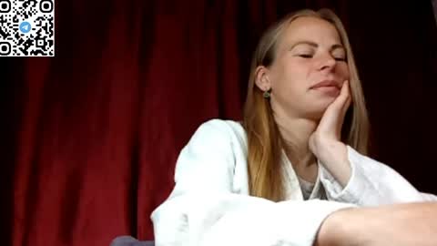 JULIANA online show from May 13, 2026, 8:49 pm