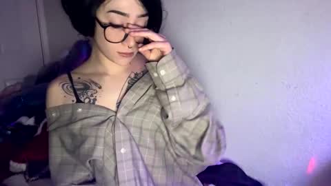 Snapshot of silkymommi chatting on January 31, 2025, 9:59 am SweettHoney online show from January 31, 2025, 9:59 am