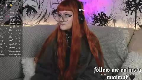Mia online show from April 24, 2026, 9:17 pm