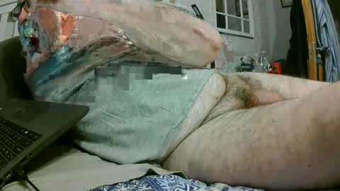 sillyoldman45221063 online show from May 15, 2026, 11:56 pm