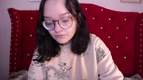 silvia_ls online show from February 25, 2025, 9:35 pm