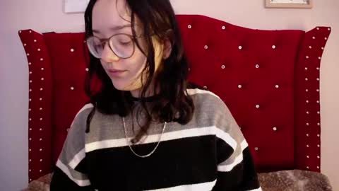 silvia_ls online show from March 3, 2025, 9:37 pm