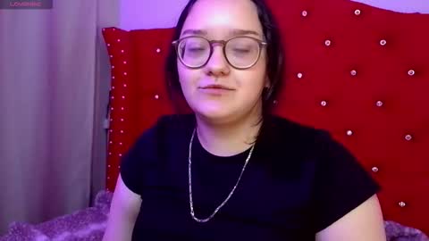 silvia_ls online show from October 28, 2025, 10:01 pm