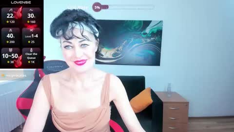 Silvia Wallec online show from March 10, 2026, 10:20 am