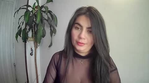 Snapshot of silviecollins chatting on December 7, 2024, 9:55 pm Silvie online show from December 7, 2024, 9:55 pm